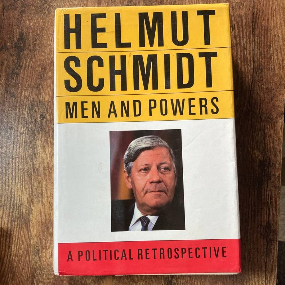 Men And Powers: A Political Retrospective by Helmut Schmidt, Hardcover Book